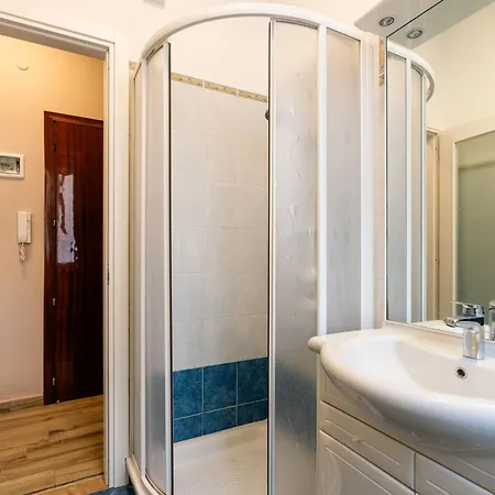 Maurizio's Place By Interhome דירה *